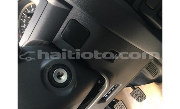 Acheter Import Voiture Toyota Land Cruiser Blanc à Import - Dubai, Artibonite Acheter Import Voiture Toyota Land Cruiser Blanc à Import - Dubai, Artibonite