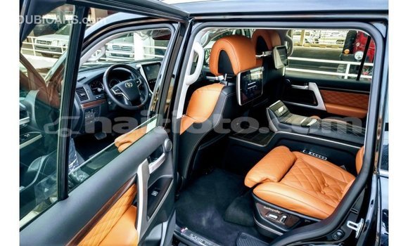 Acheter Import Voiture Toyota Land Cruiser Noir à Import - Dubai, Artibonite Acheter Import Voiture Toyota Land Cruiser Noir à Import - Dubai, Artibonite