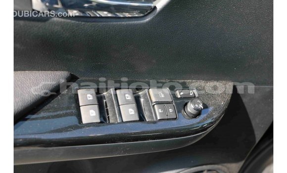 Acheter Import Voiture Toyota Hilux Noir à Import - Dubai, Artibonite Acheter Import Voiture Toyota Hilux Noir à Import - Dubai, Artibonite
