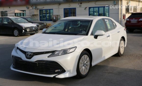 Acheter Import Voiture Toyota Camry Blanc à Import - Dubai, Artibonite Acheter Import Voiture Toyota Camry Blanc à Import - Dubai, Artibonite
