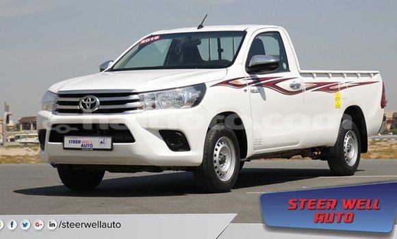 Buy Import Toyota Hilux White Car in Import - Dubai in Artibonite Buy Import Toyota Hilux White Car in Import - Dubai in Artibonite