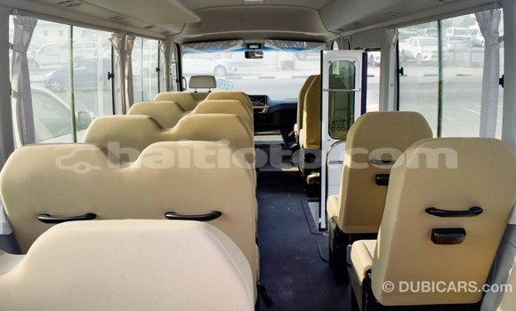 Acheter Import Voiture Toyota Coaster Blanc à Import - Dubai, Artibonite Acheter Import Voiture Toyota Coaster Blanc à Import - Dubai, Artibonite