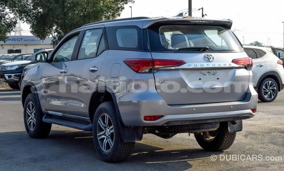 Acheter Import Voiture Toyota Fortuner Autre à Import - Dubai, Artibonite Acheter Import Voiture Toyota Fortuner Autre à Import - Dubai, Artibonite