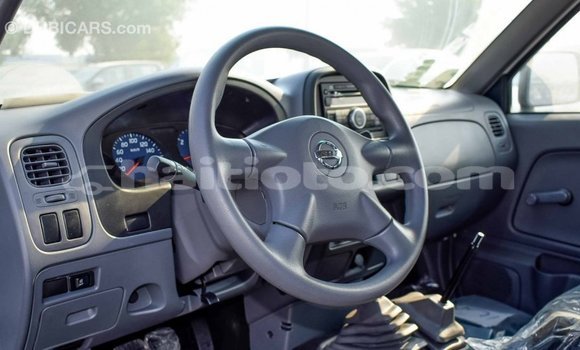 Acheter Import Voiture Nissan NP 300 Blanc à Import - Dubai, Artibonite Acheter Import Voiture Nissan NP 300 Blanc à Import - Dubai, Artibonite