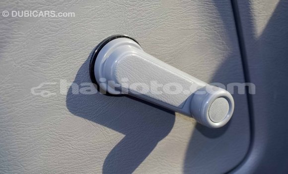 Acheter Import Voiture Nissan NP 300 Blanc à Import - Dubai, Artibonite Acheter Import Voiture Nissan NP 300 Blanc à Import - Dubai, Artibonite