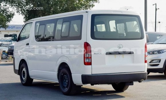Acheter Import Voiture Toyota Hiace Blanc à Import - Dubai, Artibonite Acheter Import Voiture Toyota Hiace Blanc à Import - Dubai, Artibonite