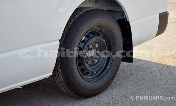 Acheter Import Voiture Toyota Hiace Blanc à Import - Dubai, Artibonite Acheter Import Voiture Toyota Hiace Blanc à Import - Dubai, Artibonite