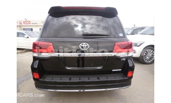 Acheter Import Voiture Toyota Land Cruiser Noir à Import - Dubai, Artibonite Acheter Import Voiture Toyota Land Cruiser Noir à Import - Dubai, Artibonite