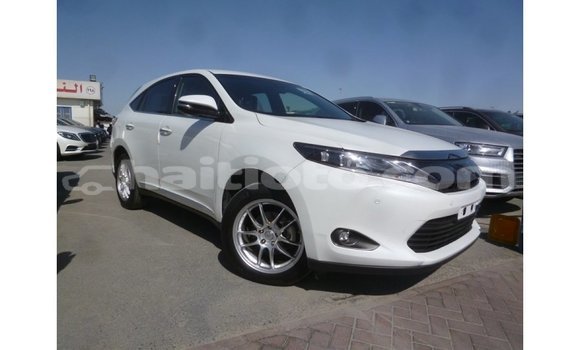 Acheter Import Voiture Toyota Harrier Blanc à Import - Dubai, Artibonite Acheter Import Voiture Toyota Harrier Blanc à Import - Dubai, Artibonite