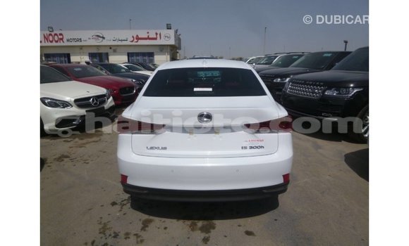 Acheter Import Voiture Lexus IS Blanc à Import - Dubai, Artibonite Acheter Import Voiture Lexus IS Blanc à Import - Dubai, Artibonite