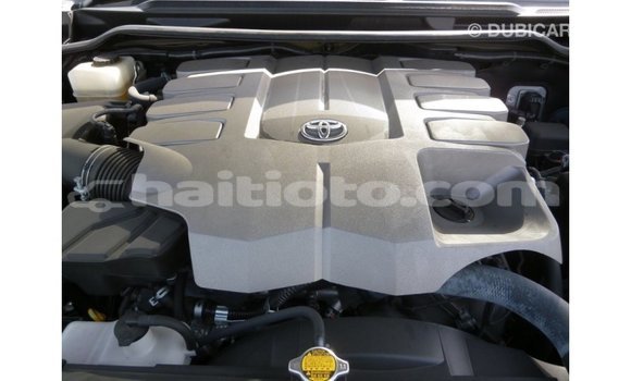 Acheter Import Voiture Toyota Land Cruiser Noir à Import - Dubai, Artibonite Acheter Import Voiture Toyota Land Cruiser Noir à Import - Dubai, Artibonite