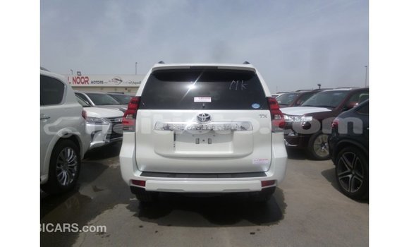 Acheter Import Voiture Toyota Prado Blanc à Import - Dubai, Artibonite Acheter Import Voiture Toyota Prado Blanc à Import - Dubai, Artibonite