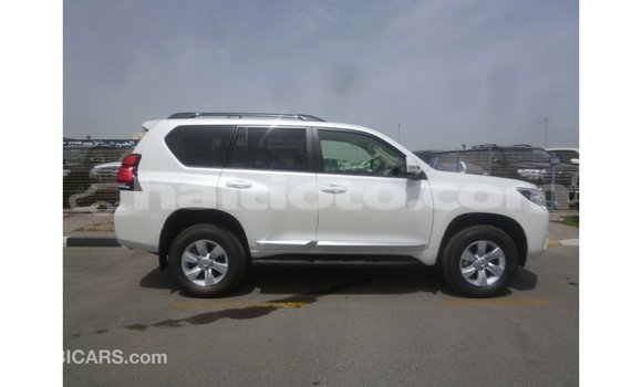 Acheter Import Voiture Toyota Prado Blanc à Import - Dubai, Artibonite Acheter Import Voiture Toyota Prado Blanc à Import - Dubai, Artibonite