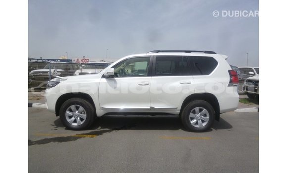 Acheter Import Voiture Toyota Prado Blanc à Import - Dubai, Artibonite Acheter Import Voiture Toyota Prado Blanc à Import - Dubai, Artibonite