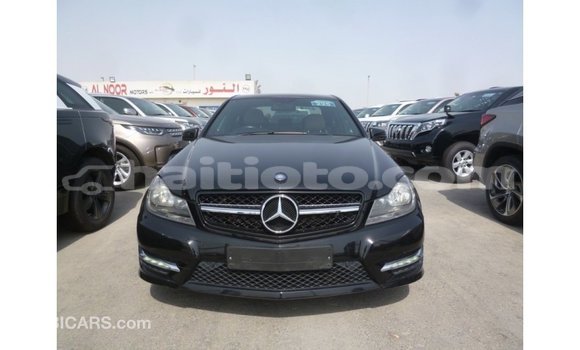 Acheter Import Voiture Mercedes-Benz 190 (W201) Noir à Import - Dubai, Artibonite Acheter Import Voiture Mercedes-Benz 190 (W201) Noir à Import - Dubai, Artibonite