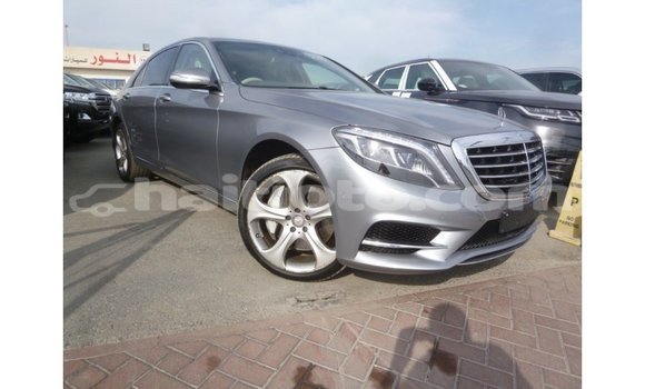 Acheter Import Voiture Mercedes-Benz 190 (W201) Autre à Import - Dubai, Artibonite