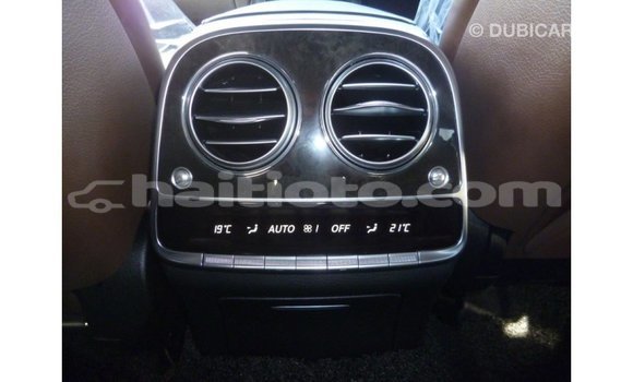 Acheter Import Voiture Mercedes-Benz 190 (W201) Blanc à Import - Dubai, Artibonite Acheter Import Voiture Mercedes-Benz 190 (W201) Blanc à Import - Dubai, Artibonite