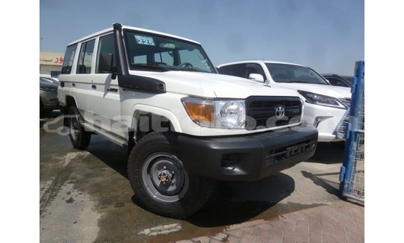Acheter Import Voiture Toyota Land Cruiser Blanc à Import - Dubai, Artibonite Acheter Import Voiture Toyota Land Cruiser Blanc à Import - Dubai, Artibonite