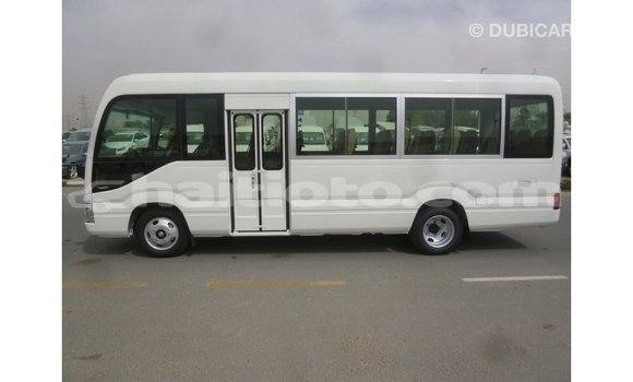 Acheter Import Voiture Toyota Coaster Blanc à Import - Dubai, Artibonite Acheter Import Voiture Toyota Coaster Blanc à Import - Dubai, Artibonite