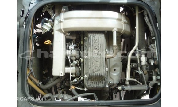 Acheter Import Voiture Toyota Coaster Blanc à Import - Dubai, Artibonite Acheter Import Voiture Toyota Coaster Blanc à Import - Dubai, Artibonite