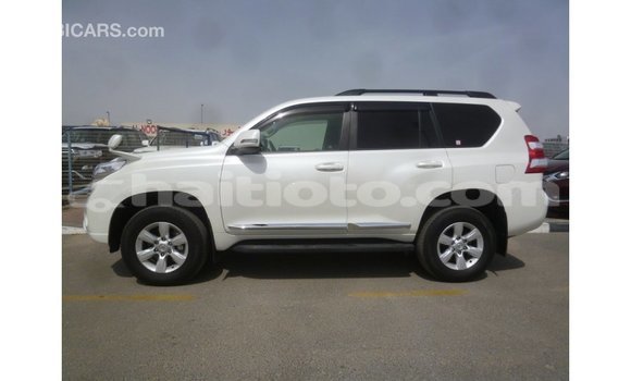 Acheter Import Voiture Toyota Prado Blanc à Import - Dubai, Artibonite Acheter Import Voiture Toyota Prado Blanc à Import - Dubai, Artibonite