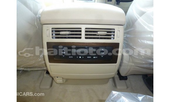 Acheter Import Voiture Toyota Land Cruiser Blanc à Import - Dubai, Artibonite Acheter Import Voiture Toyota Land Cruiser Blanc à Import - Dubai, Artibonite