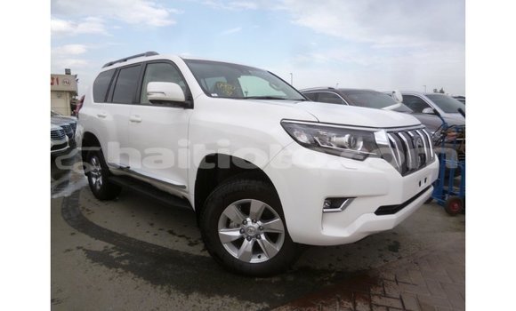Acheter Import Voiture Toyota Prado Blanc à Import - Dubai, Artibonite Acheter Import Voiture Toyota Prado Blanc à Import - Dubai, Artibonite