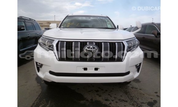 Acheter Import Voiture Toyota Prado Blanc à Import - Dubai, Artibonite Acheter Import Voiture Toyota Prado Blanc à Import - Dubai, Artibonite