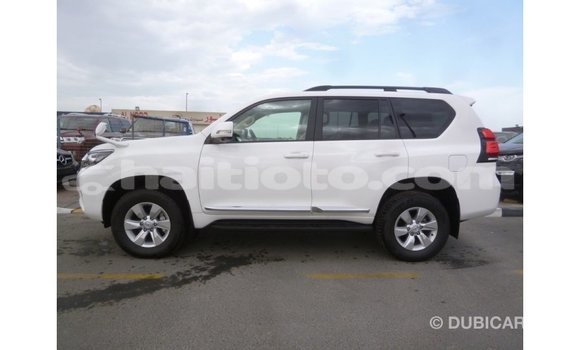 Acheter Import Voiture Toyota Prado Blanc à Import - Dubai, Artibonite Acheter Import Voiture Toyota Prado Blanc à Import - Dubai, Artibonite
