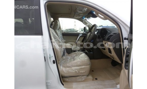 Acheter Import Voiture Toyota Prado Blanc à Import - Dubai, Artibonite Acheter Import Voiture Toyota Prado Blanc à Import - Dubai, Artibonite