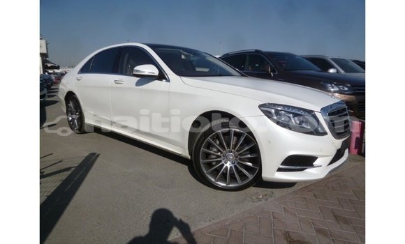 Acheter Import Voiture Mercedes-Benz 190 (W201) Blanc à Import - Dubai, Artibonite