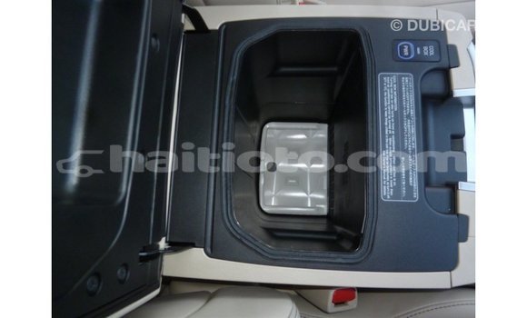 Acheter Import Voiture Toyota Land Cruiser Noir à Import - Dubai, Artibonite Acheter Import Voiture Toyota Land Cruiser Noir à Import - Dubai, Artibonite