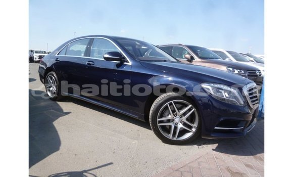 Acheter Import Voiture Mercedes-Benz 190 (W201) Bleu à Import - Dubai, Artibonite