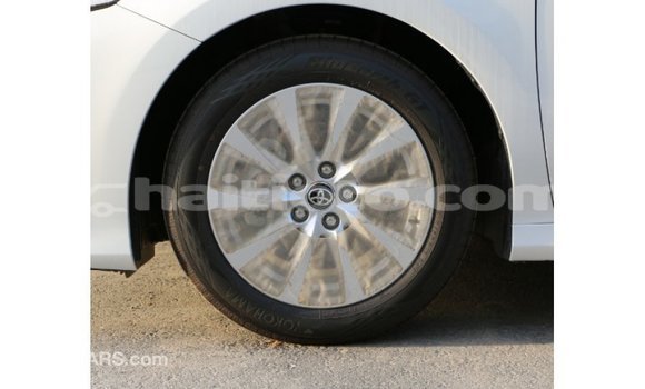 Acheter Import Voiture Toyota Camry Blanc à Import - Dubai, Artibonite