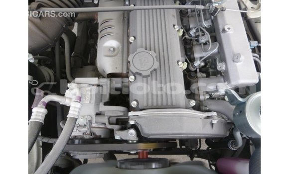 Acheter Import Voiture Toyota Land Cruiser Blanc à Import - Dubai, Artibonite Acheter Import Voiture Toyota Land Cruiser Blanc à Import - Dubai, Artibonite