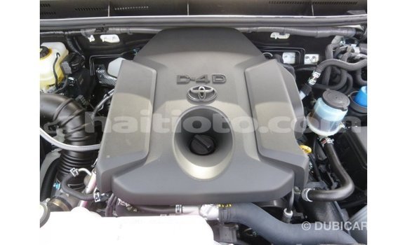 Acheter Import Voiture Toyota Prado Blanc à Import - Dubai, Artibonite Acheter Import Voiture Toyota Prado Blanc à Import - Dubai, Artibonite