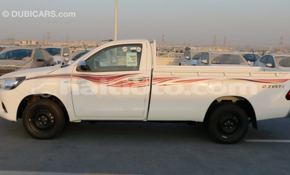 Acheter Import Voiture Toyota Hilux Blanc à Import - Dubai, Artibonite Acheter Import Voiture Toyota Hilux Blanc à Import - Dubai, Artibonite
