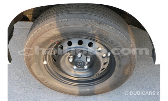 Acheter Import Voiture Toyota Hilux Blanc à Import - Dubai, Artibonite Acheter Import Voiture Toyota Hilux Blanc à Import - Dubai, Artibonite