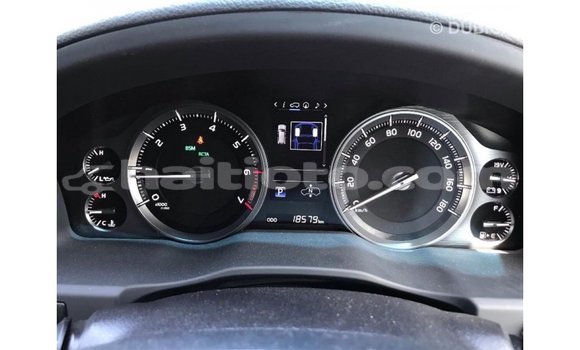 Acheter Import Voiture Toyota Land Cruiser Blanc à Import - Dubai, Artibonite Acheter Import Voiture Toyota Land Cruiser Blanc à Import - Dubai, Artibonite