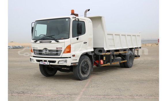 Acheter Import Utilitaire Hino 300 Series Blanc à Import - Dubai, Artibonite