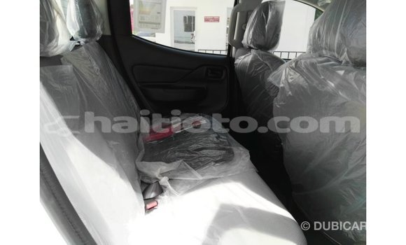 Acheter Import Voiture Mitsubishi L200 Blanc à Import - Dubai, Artibonite Acheter Import Voiture Mitsubishi L200 Blanc à Import - Dubai, Artibonite