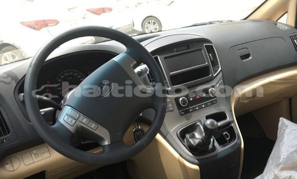 Acheter Import Voiture Hyundai Accent Blanc à Import - Dubai, Artibonite Acheter Import Voiture Hyundai Accent Blanc à Import - Dubai, Artibonite