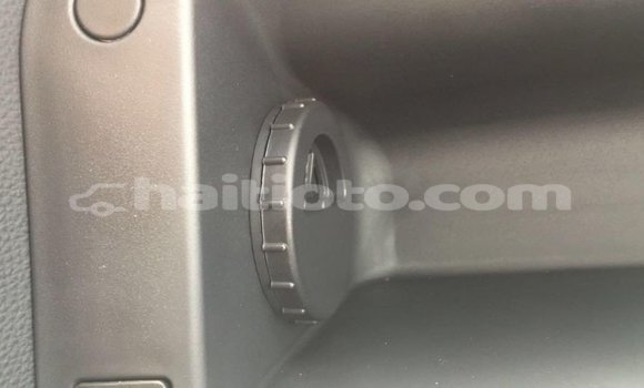 Acheter Import Voiture Hyundai Accent Blanc à Import - Dubai, Artibonite Acheter Import Voiture Hyundai Accent Blanc à Import - Dubai, Artibonite