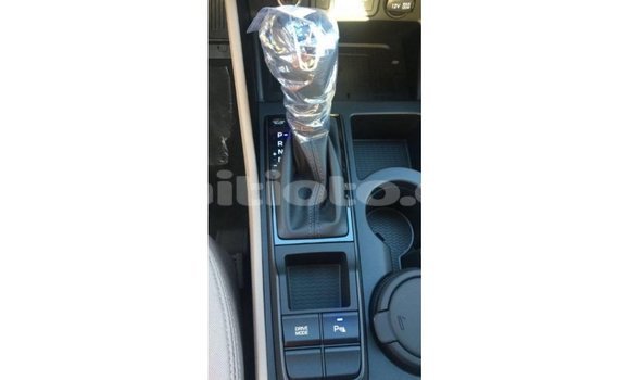 Acheter Import Voiture Hyundai Tucson Blanc à Import - Dubai, Artibonite Acheter Import Voiture Hyundai Tucson Blanc à Import - Dubai, Artibonite