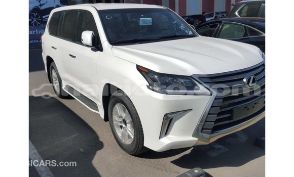 Acheter Import Voiture Lexus LX Blanc à Import - Dubai, Artibonite Acheter Import Voiture Lexus LX Blanc à Import - Dubai, Artibonite