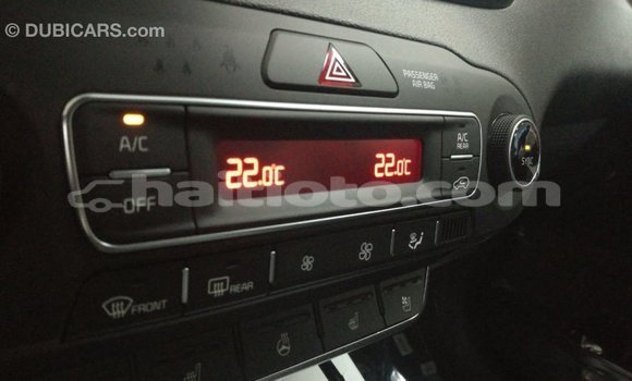 Acheter Import Voiture Kia Sorento Marron à Import - Dubai, Artibonite Acheter Import Voiture Kia Sorento Marron à Import - Dubai, Artibonite