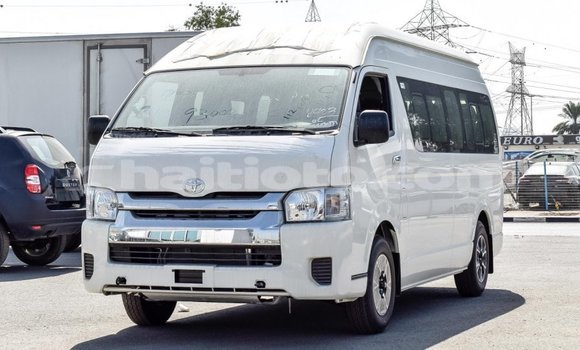 Acheter Import Voiture Toyota Hiace Blanc à Import - Dubai, Artibonite Acheter Import Voiture Toyota Hiace Blanc à Import - Dubai, Artibonite