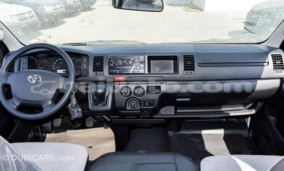 Acheter Import Voiture Toyota Hiace Blanc à Import - Dubai, Artibonite Acheter Import Voiture Toyota Hiace Blanc à Import - Dubai, Artibonite