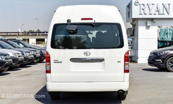 Acheter Import Voiture Toyota Hiace Blanc à Import - Dubai, Artibonite Acheter Import Voiture Toyota Hiace Blanc à Import - Dubai, Artibonite