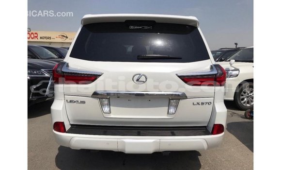 Acheter Import Voiture Lexus LX Blanc à Import - Dubai, Artibonite Acheter Import Voiture Lexus LX Blanc à Import - Dubai, Artibonite